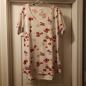 EUC Lularoe Classic T